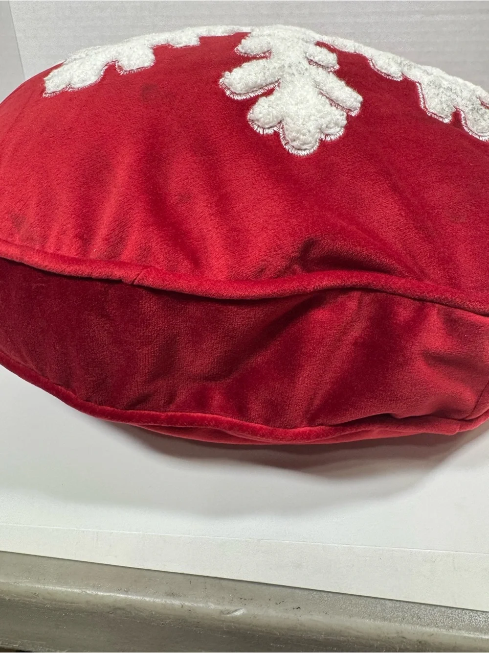 Festive Red Snowflake Round Holiday Pillow - Home Holiday